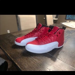 Gym Red 12s